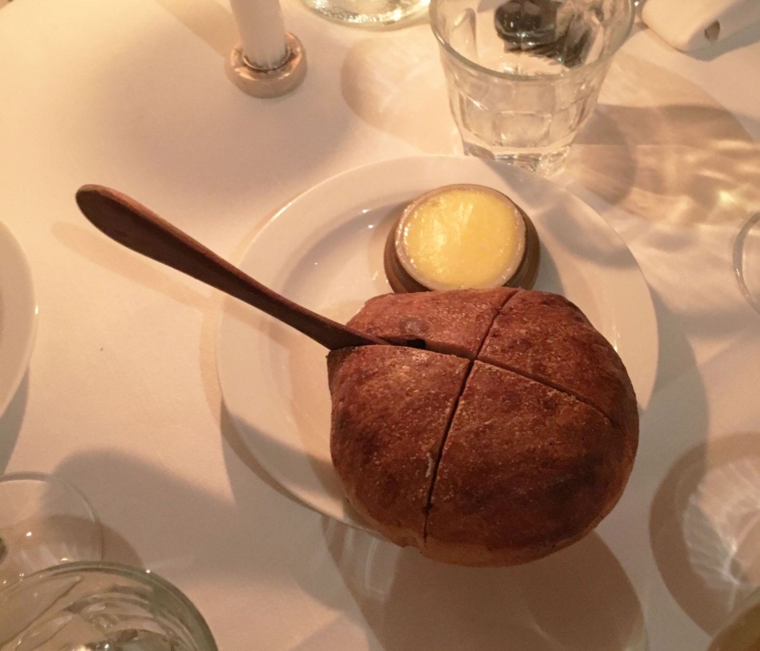 Bröd och smör – Bild från Café Nizza av Sophie E. (2018-10-17)