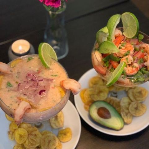 Peruanska leche de tiger och ecuadorianska ceviche med tiger räkor!!  – Photo from Café Pausa by Leonardo A. (02/11/2019)