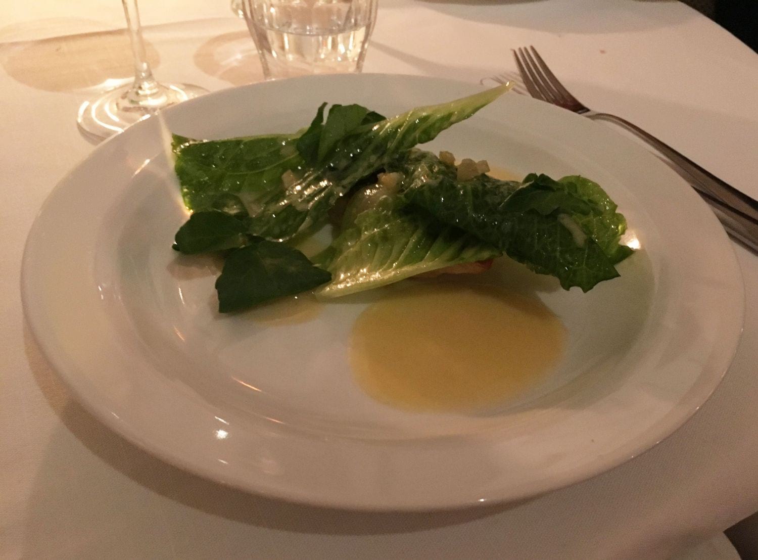 Havsabborre med gurka, syltad citron och beurre blanc – Photo from Café Nizza by Sophie E. (17/10/2018)