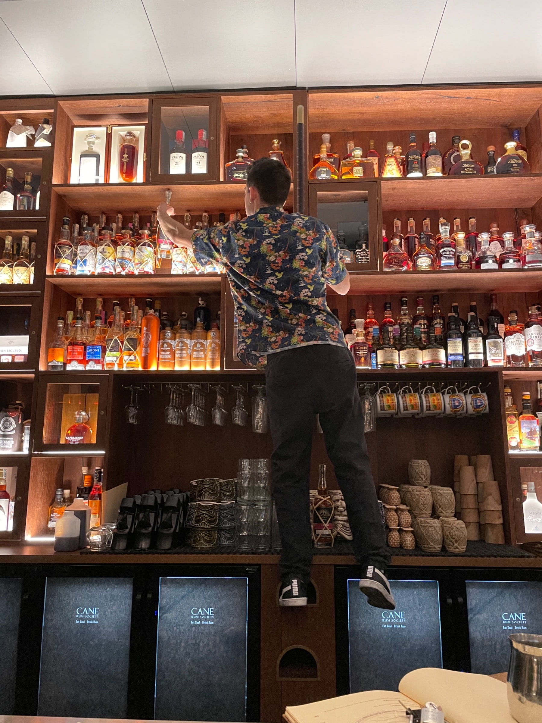 Proffsiga bartenders  – Bild från Cane Rum Society av Nils Erik J. (2021-06-01)