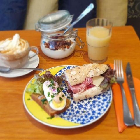 Frukost hela dagen &ndash; Bild fr&aring;n Caf&eacute; Knus av Maria&nbsp;S. (2019-10-13)