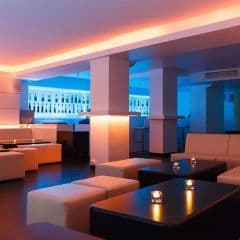 Champell Restaurant & Lounge Bar