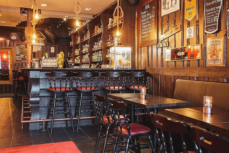 Crazy Horse Saloon & Bar