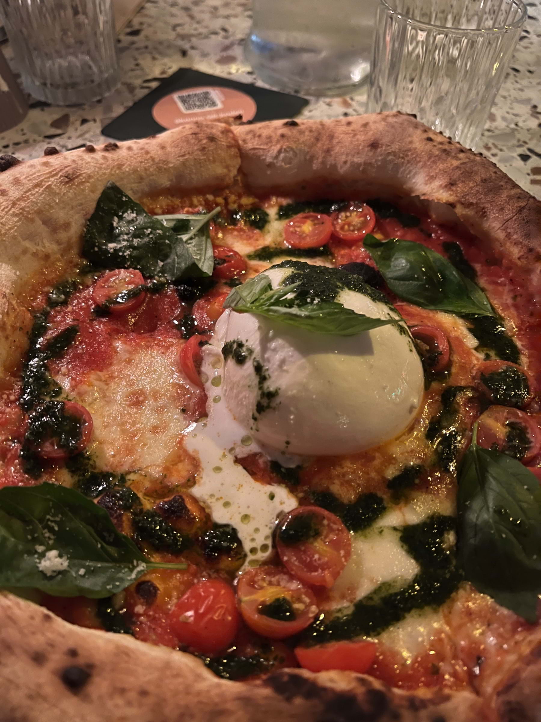 Burratapizza – Bild från Deg av Michaela J.