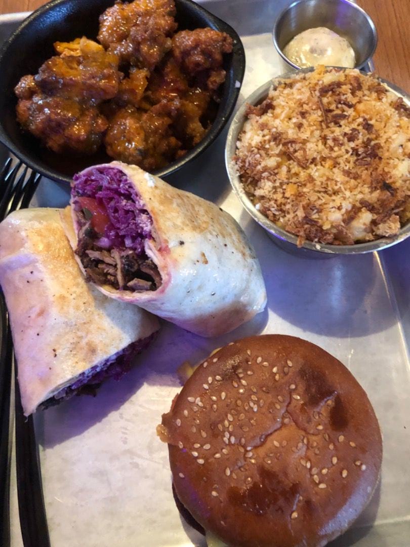 Kebab roll – Photo from Dirty Vegan by Fredrik J. (14/04/2019)