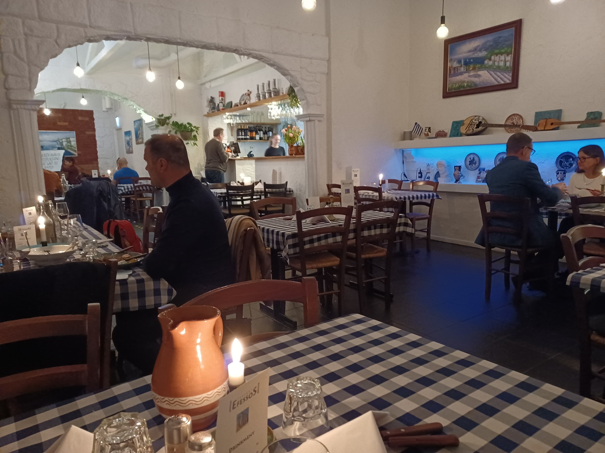 Trevlig restaurangmiljö – Bild från Efessos Taverna av Björn T. (2022-01-22)