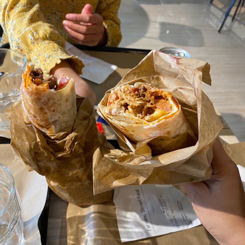 Kebab rulle med kyckling & beef – Photo from Farsans Streetfood by Madiha S. (07/11/2021)