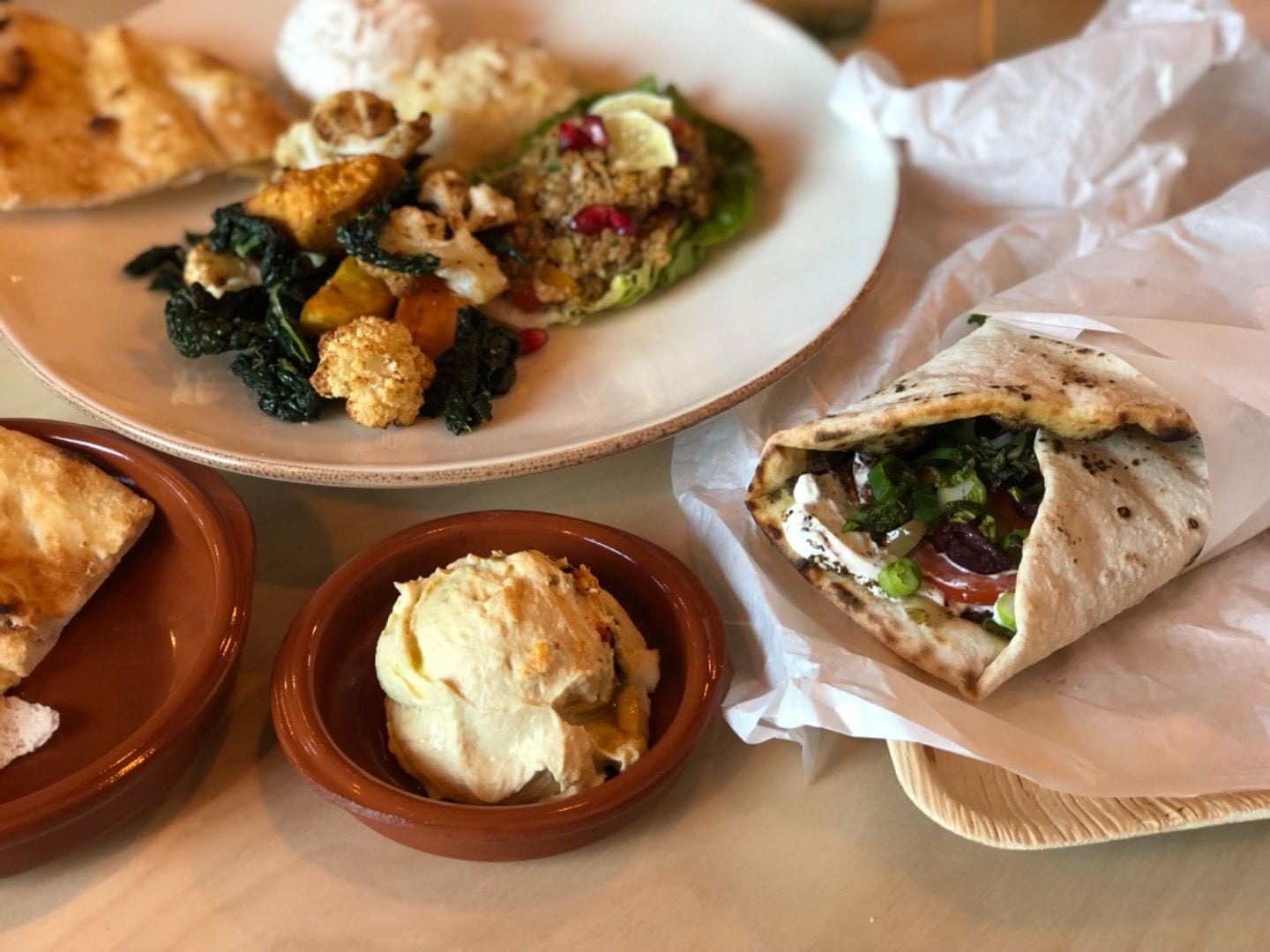 WOW-lunch – Photo from Foren Food & Bakery by Agnes L. (19/11/2018)