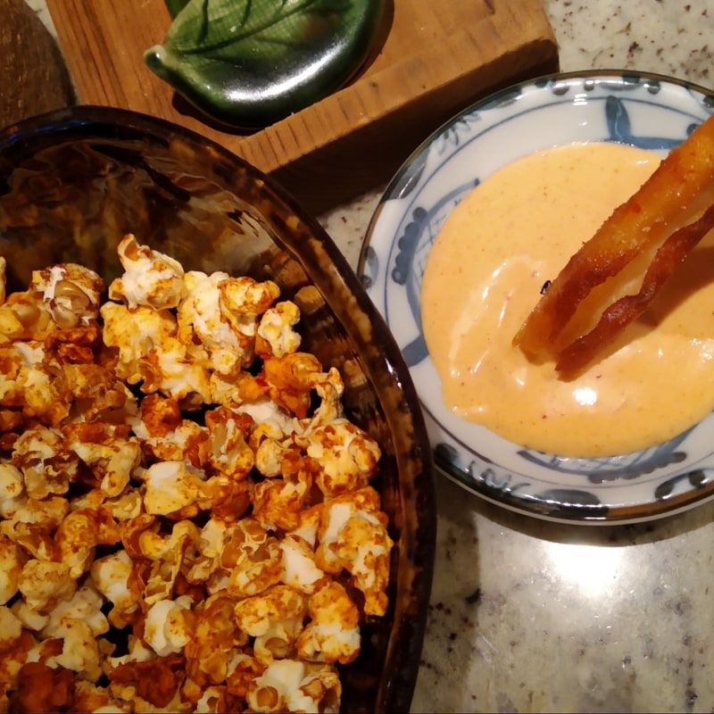 Kimchi popcorn & sweet potato chopsticks – Bild från GOMA Gastropub av Katarina D.