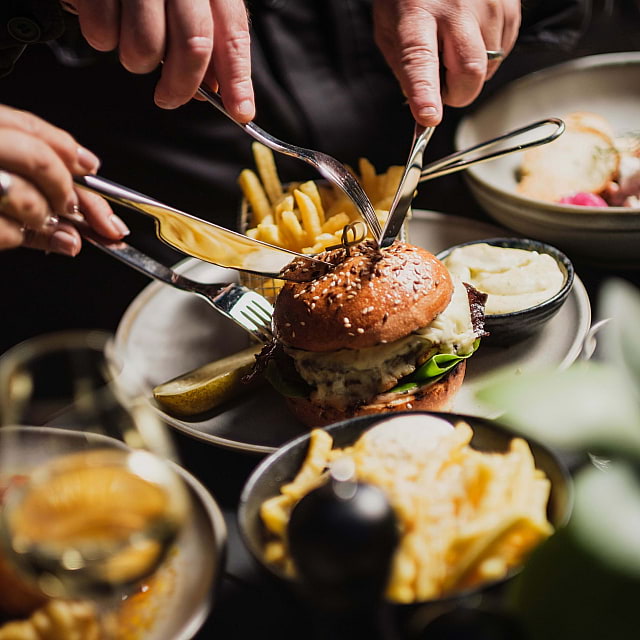 Atrium Bar & Restaurant