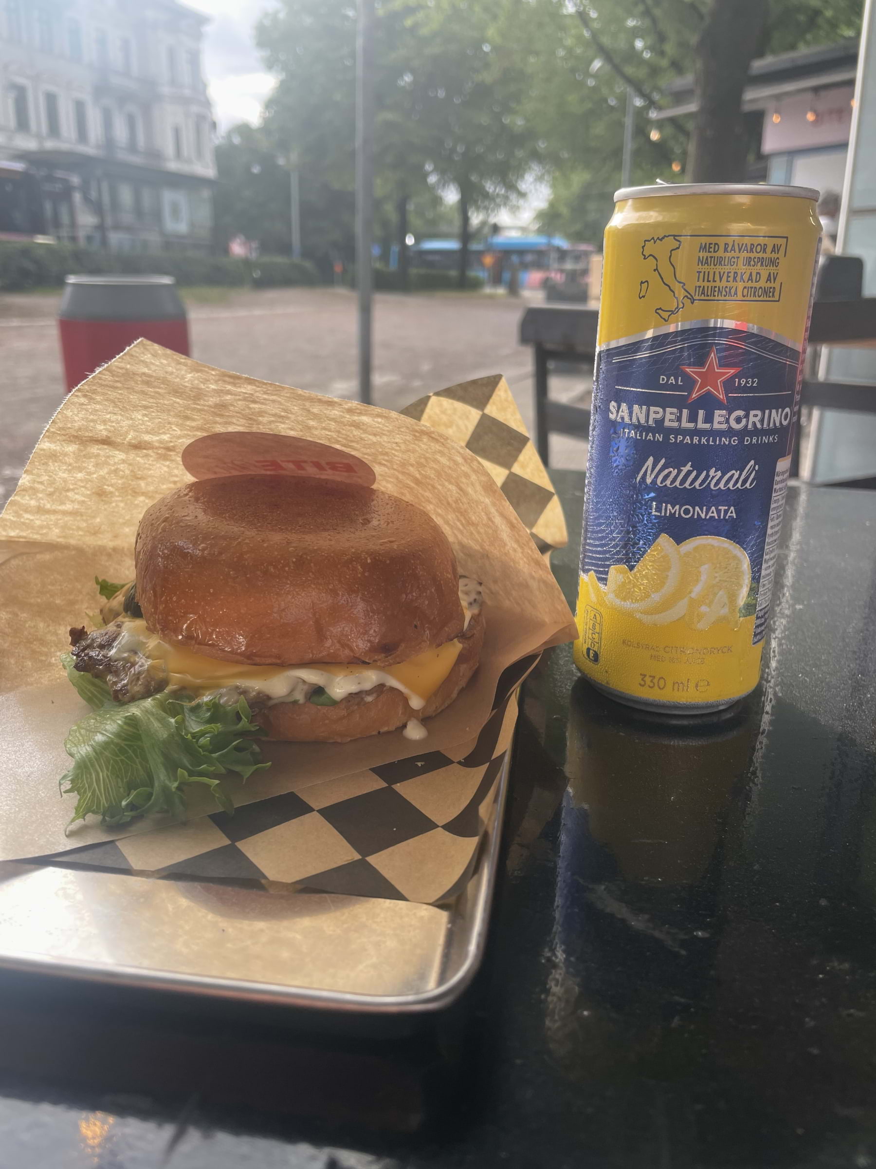 Hamburgare med gorgonzola – Photo from Bite Me Streetfood by Joakim M. (27/07/2025)