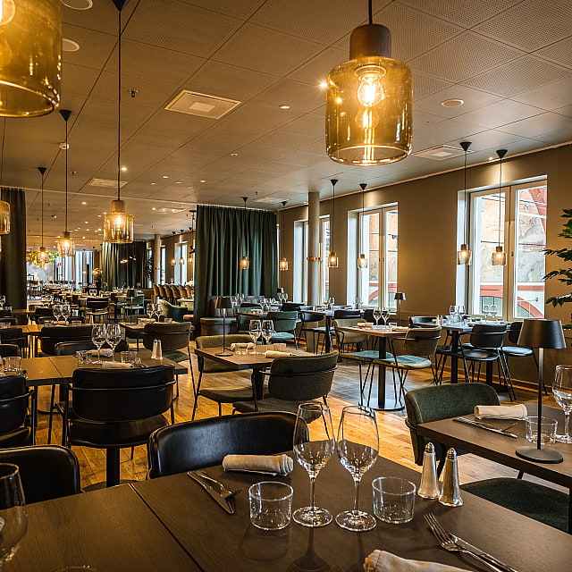 Blanche Brasserie & Bar