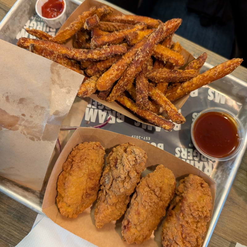 Photo from Bram's Burgers by Doux E. (09/05/2026)