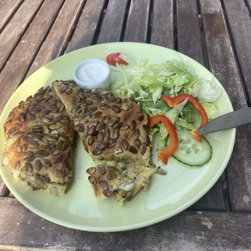 Grillad macka med pesto, mozzarella och tomat – Photo from Café And The Bakery by Klara B. (02/09/2024)