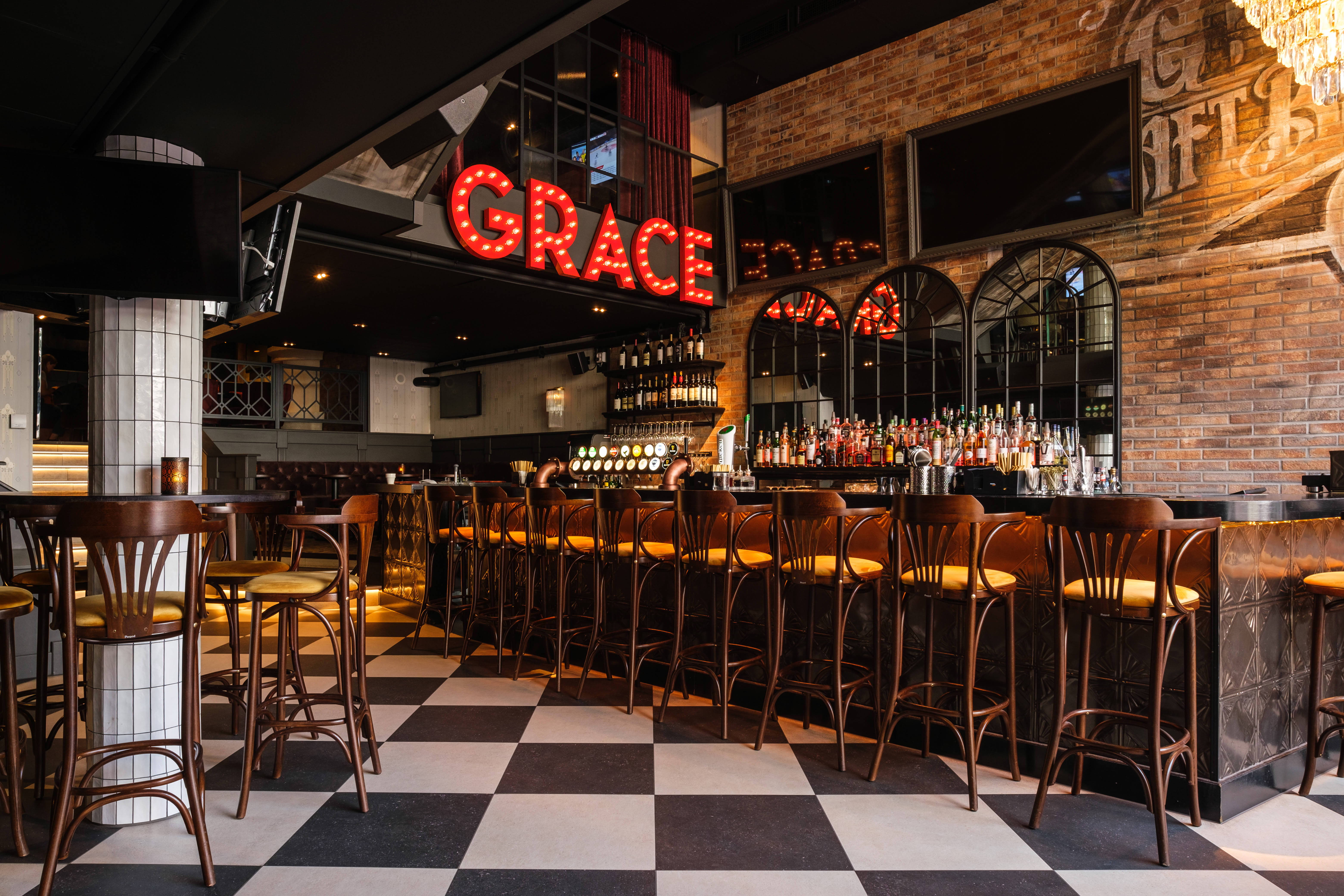 Grace Sports Bar – New year in Gothenburg