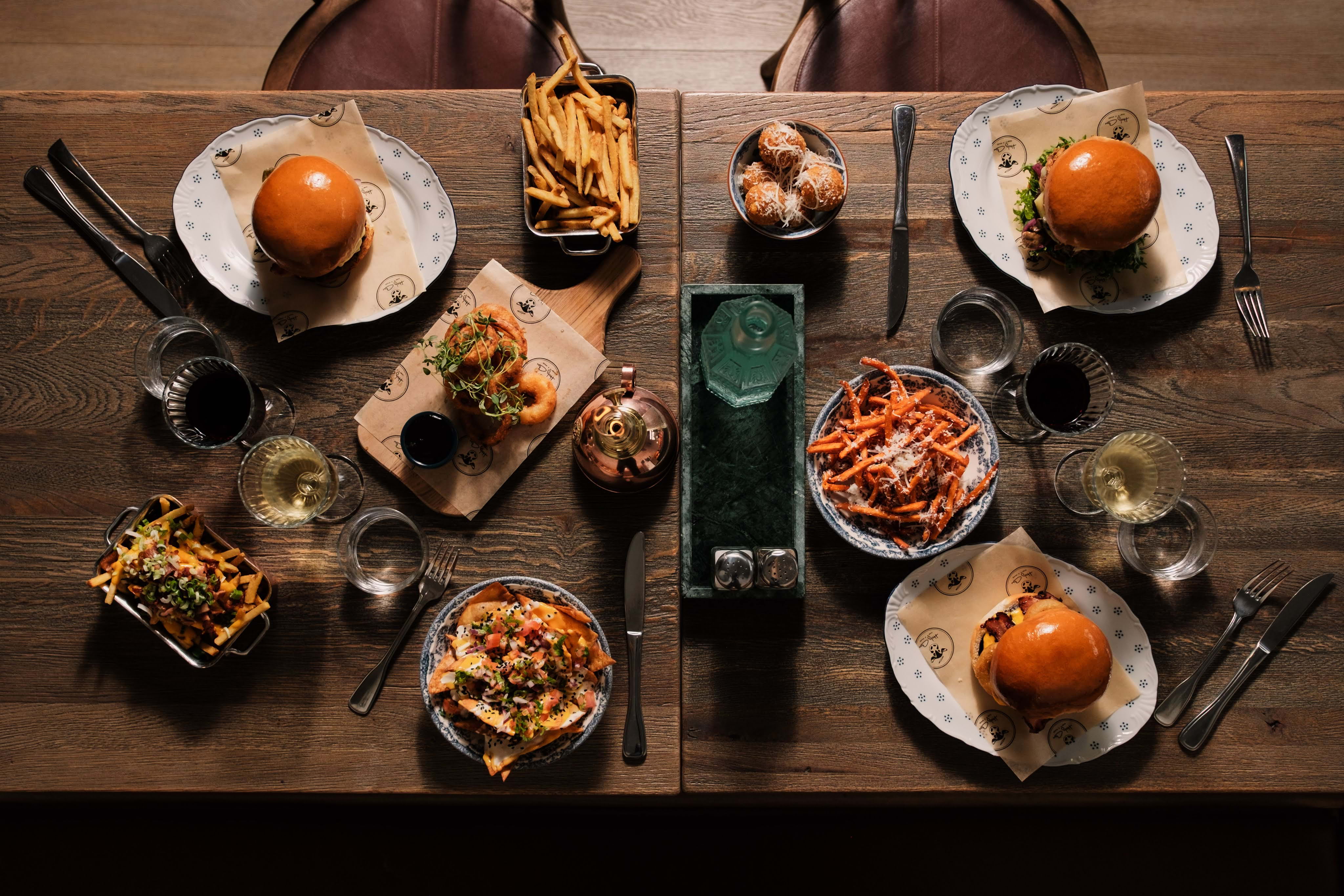 Holy Cow Brgr's & Stuff – Vegetariska restauranger