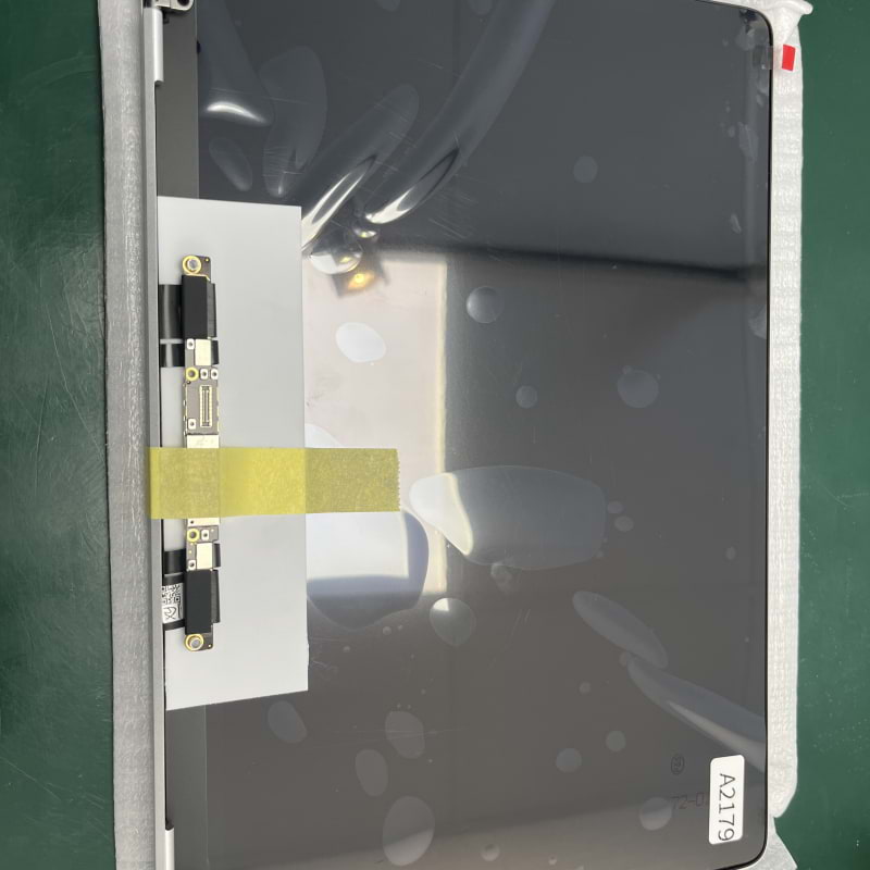 Macbook skärmbyte Göteborg – Photo from LagaiPhone.se by Karin B. (04/09/2025)