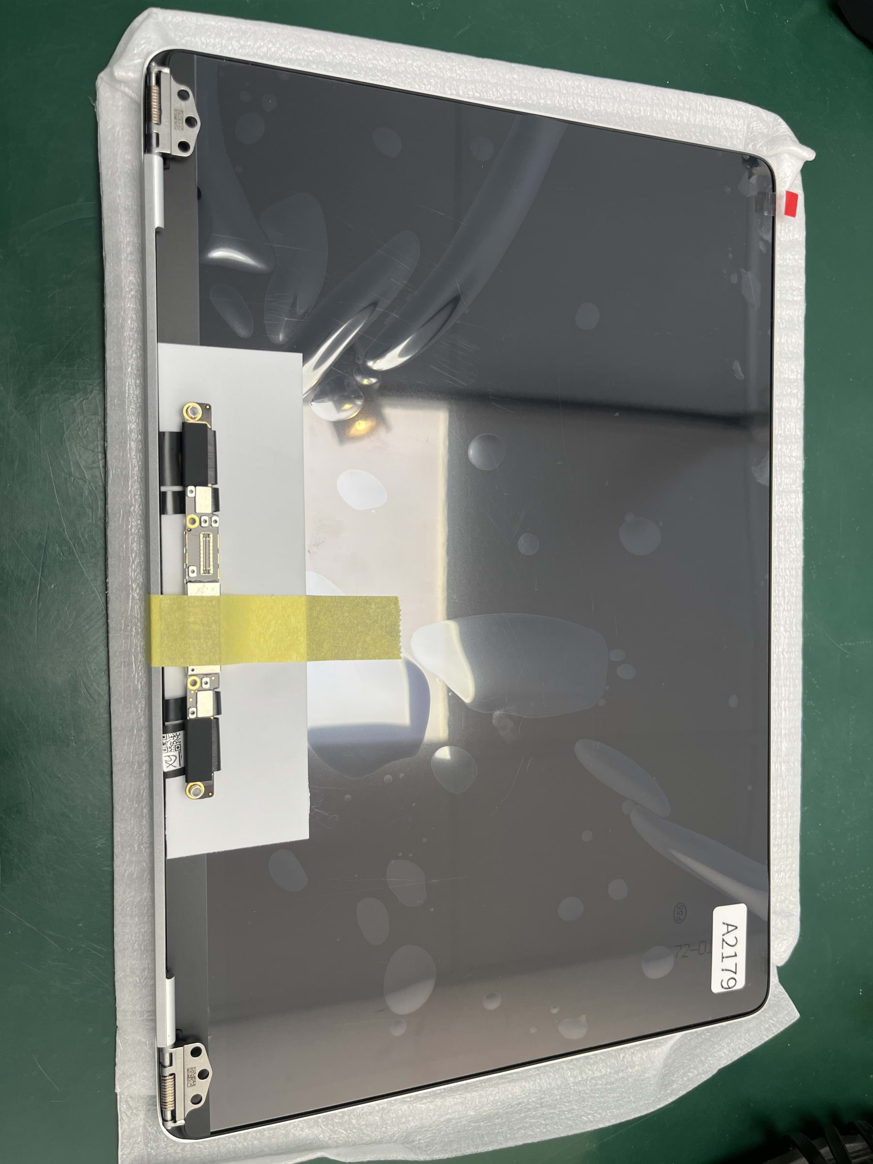 Macbook skärmbyte Göteborg – Photo from LagaiPhone.se by Karin B. (04/09/2025)