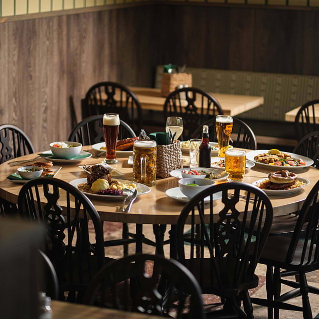 Prost Bierhalle & Wirtshaus