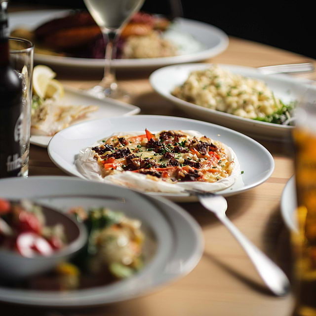 Prost Bierhalle & Wirtshaus