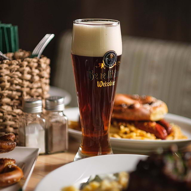 Prost Bierhalle & Wirtshaus