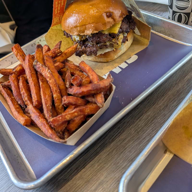 Classic – Photo from Smash Market by Doux E. (30/10/2025)