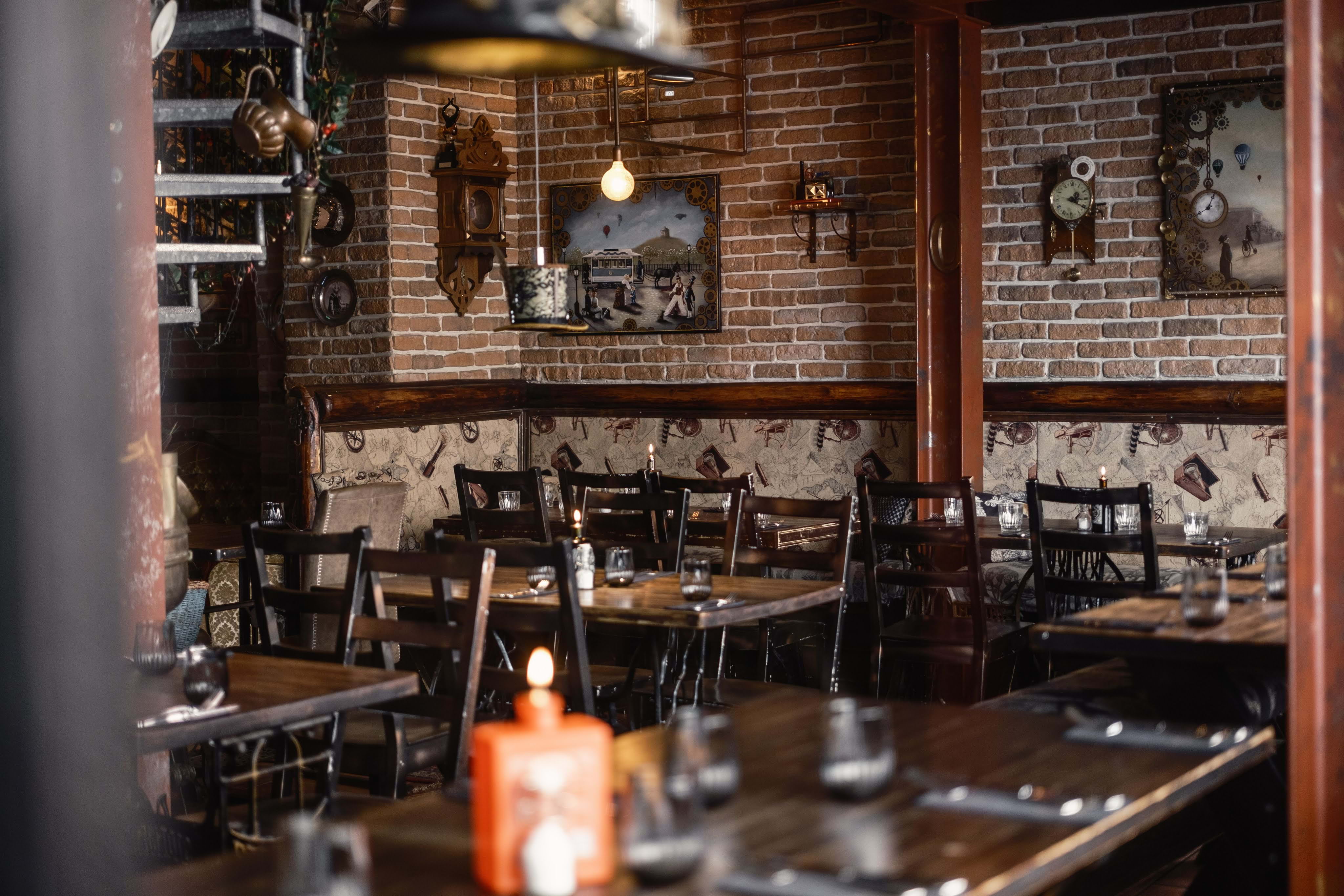 Steampunk Bar – Ölbarer