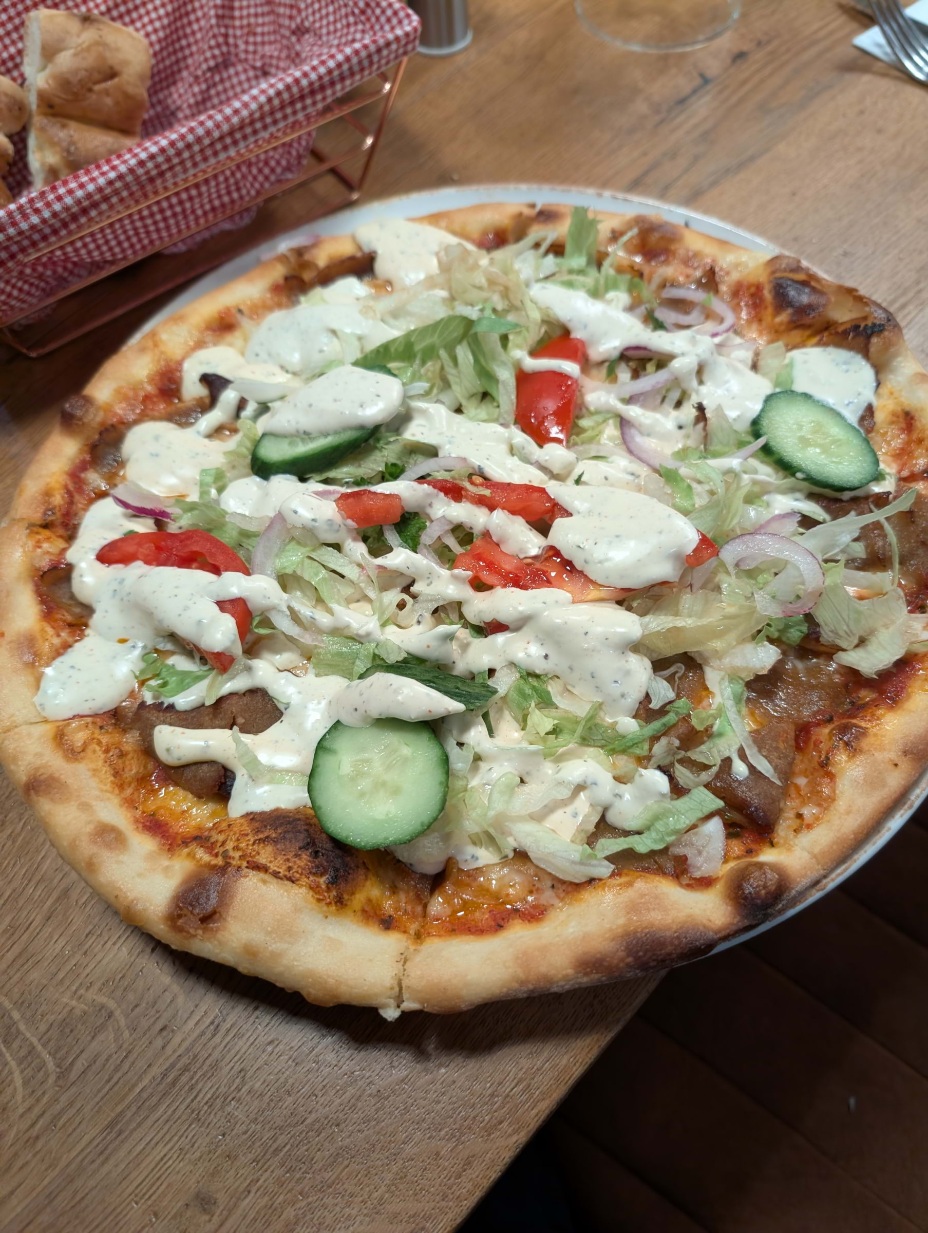 Kebabpizza &ndash; Bild fr&aring;n Sultan Grill av Doux&nbsp;E. (2026-01-24)