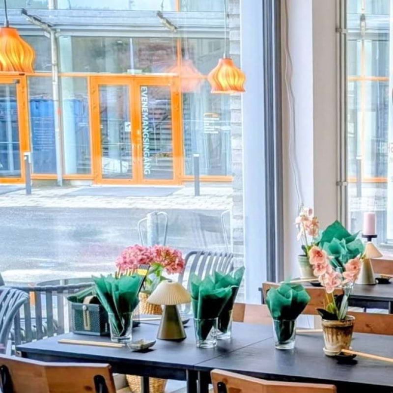 Ljus och trivsam restaurangmilj&ouml; hos Tilly&rsquo;s Sushi i Partille Arena. &ndash; Photo from Tilly's Sushi by Tillys sushi&nbsp;S. (13/07/2026)