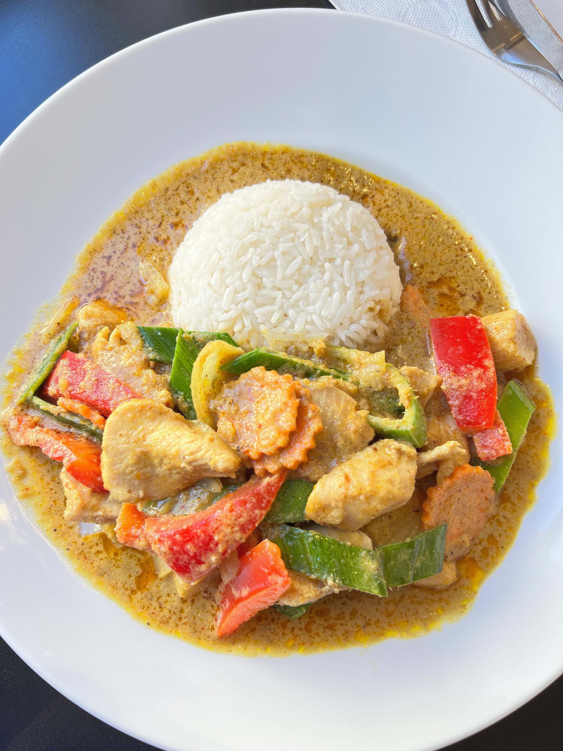 Gul curry – Bild från Thai Restaurang Slangtornet av Eduardo M. (2025-04-10)