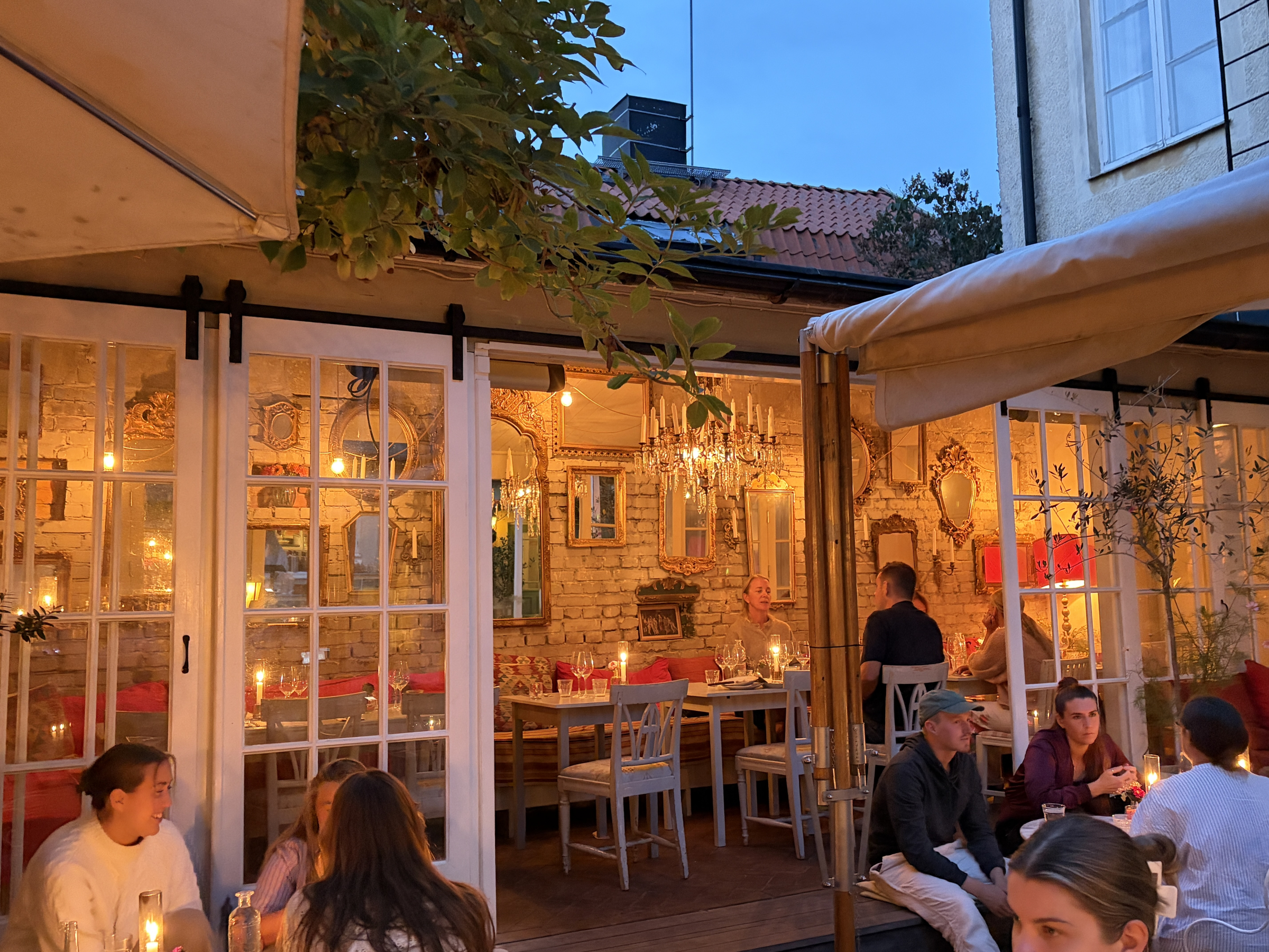 Billede fra Vår Fru af Cocktailbar G. (13.09.2026)