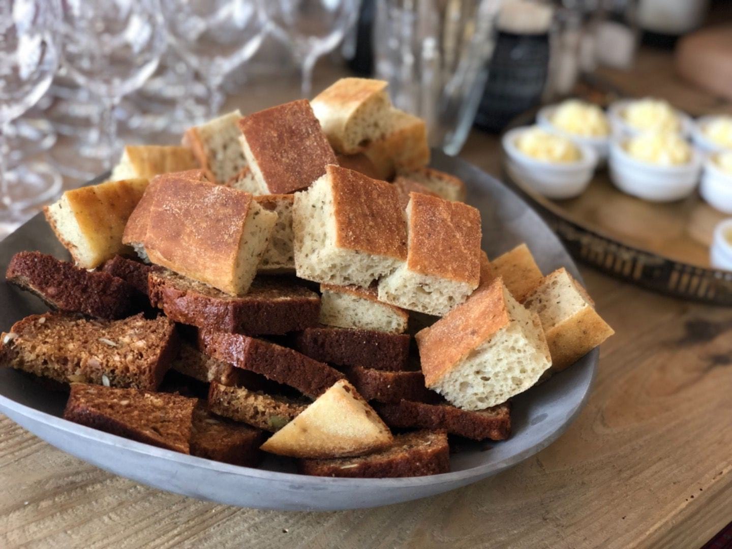 Gott bröd till lunchen  – Bild från Restaurang Handelshuset av Annelie V. (2019-05-05)