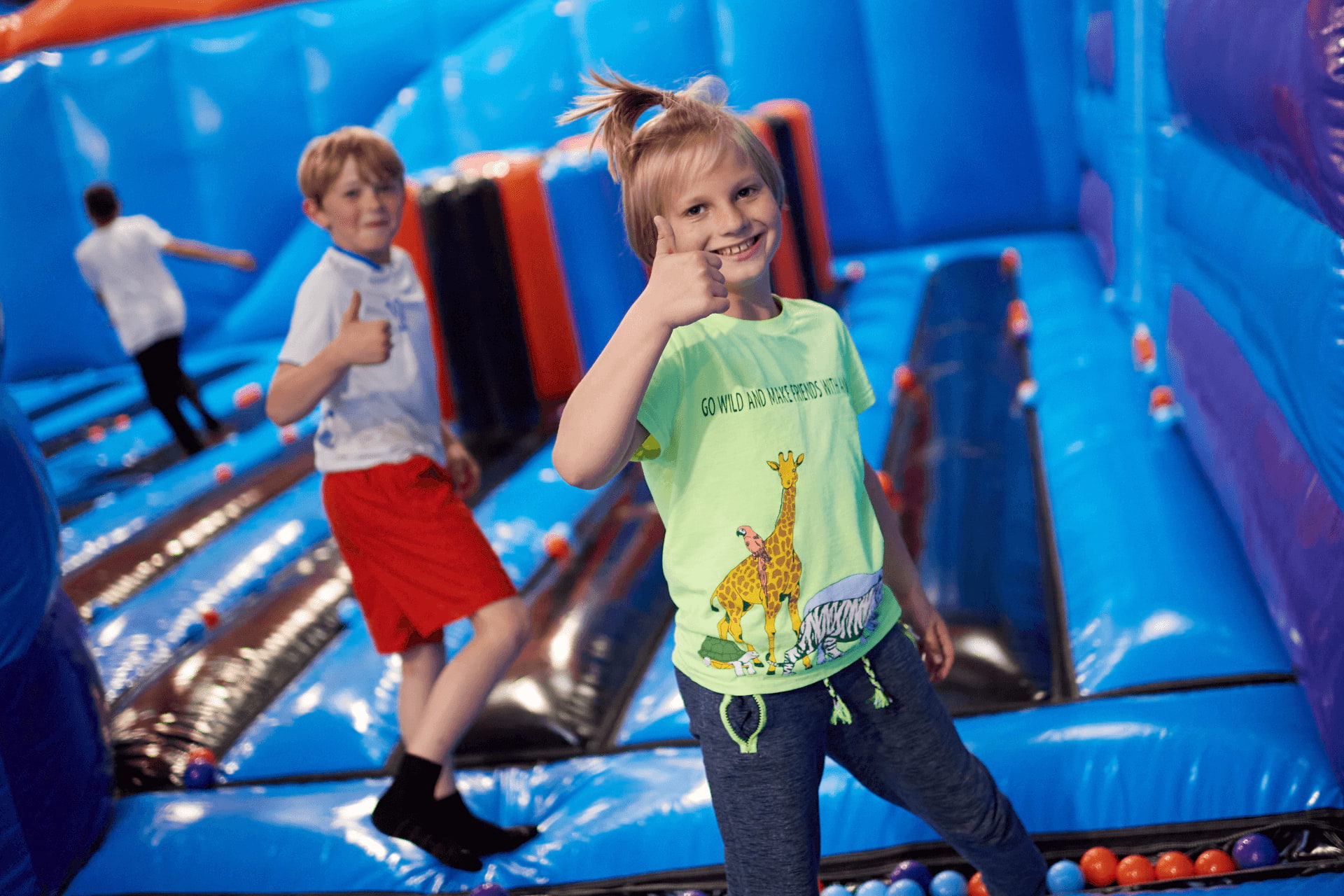 Having Inflatable Fun At Inflata Nation Colindale, London – Photo from Inflata Nation by Caroline W. (24/11/2022)