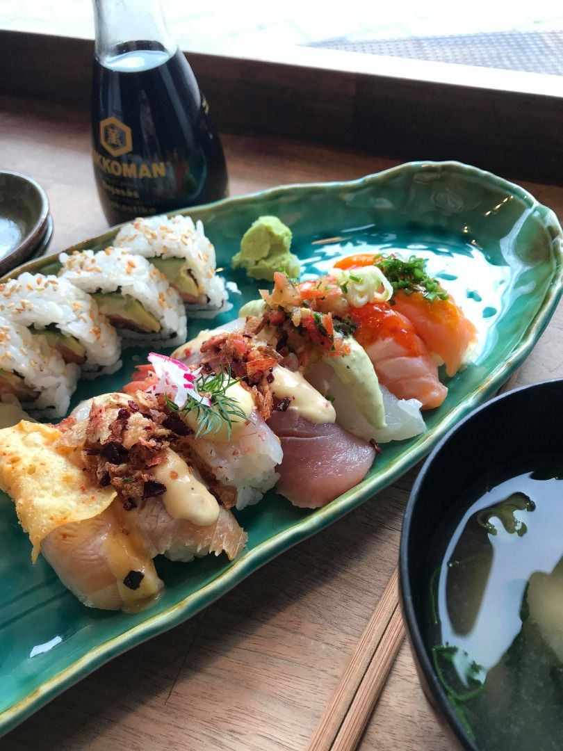 11 bitar blandad sushi – Bild från Izakaya Sthlm av Carolina B. (2020-02-18)