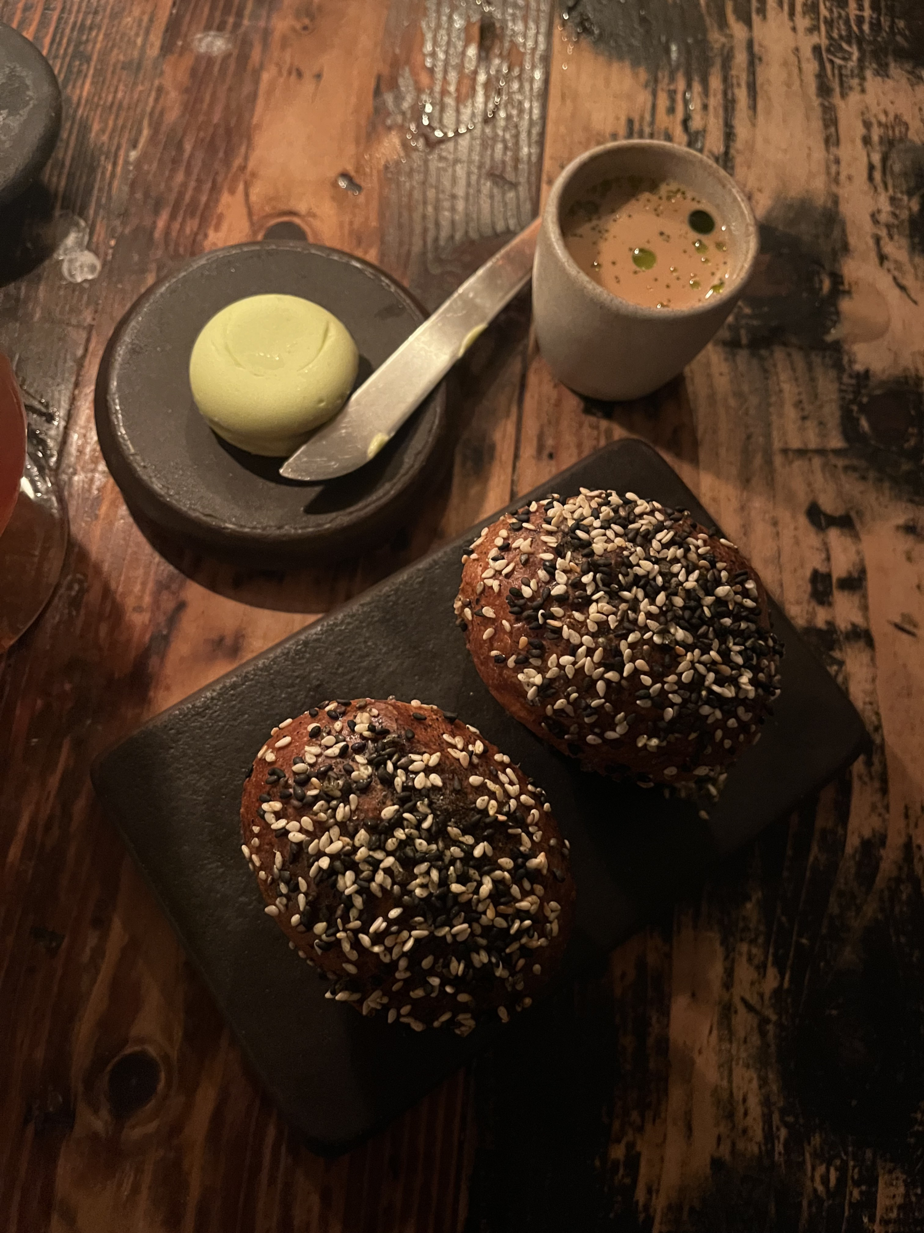 Bread with butter and lobster soup. – Billede fra Høst af Emmi A. (28.09.2026)