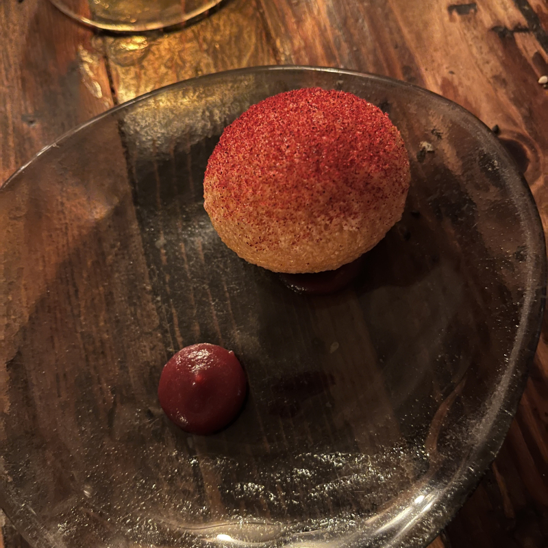 Some kind of ice cream in a white chocolate shell – Billede fra Høst af Emmi A. (28.09.2026)