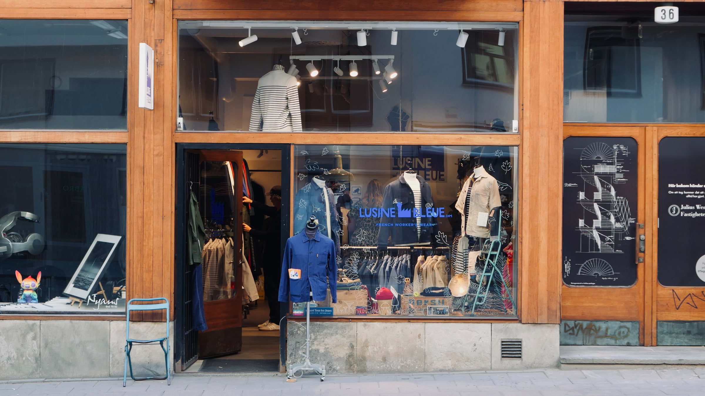 The shop L'Usine Bleue – Photo from L'Usine Bleue by Johan W. (29/03/2023)