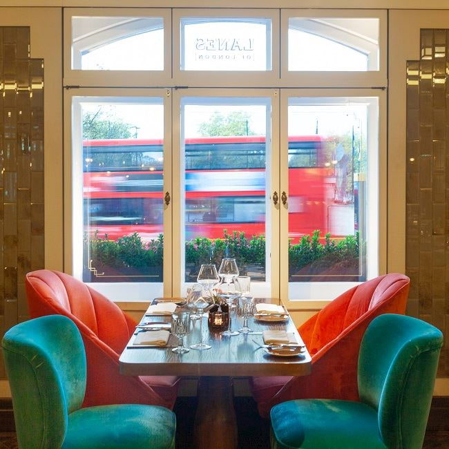 Lanes of London – Breakfast with a view