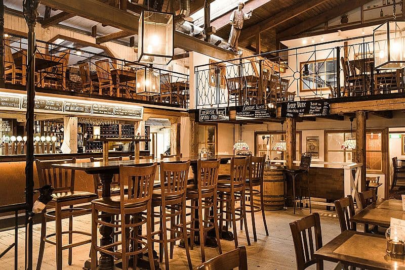 Le Pub