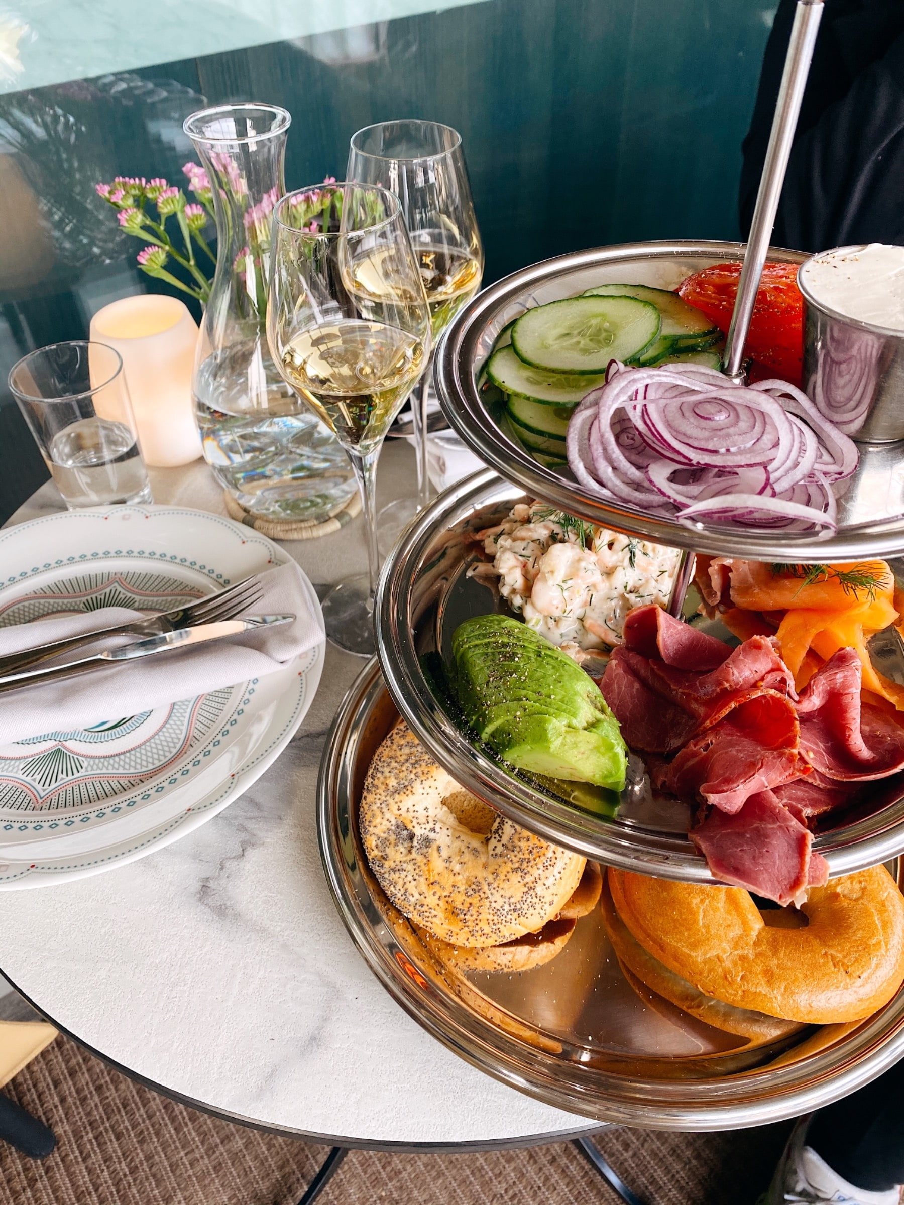 Brunch and bubbles – Photo from Le Hibou by Isabelle W. (29/04/2021)