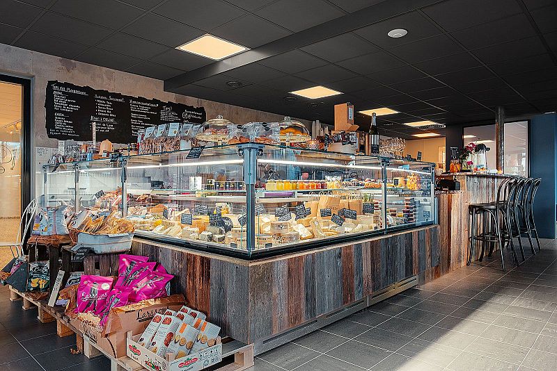 Lokalen Deli, Bistro & Vinbar