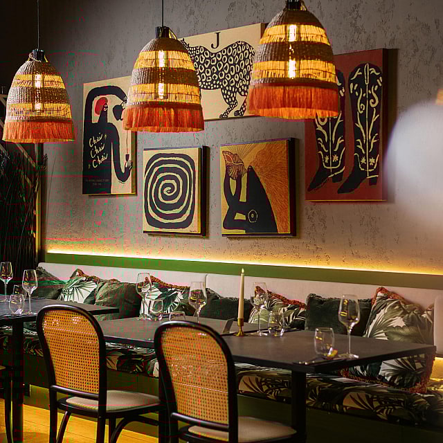 Bennie Restaurant & Bar