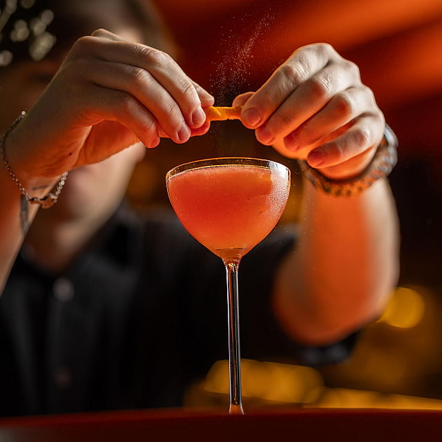 Bennie Restaurant & Bar