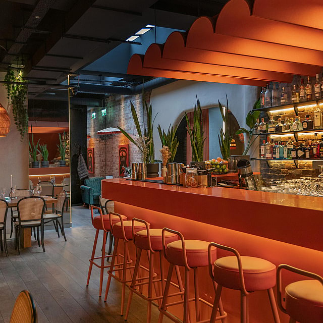 Bennie Restaurant & Bar
