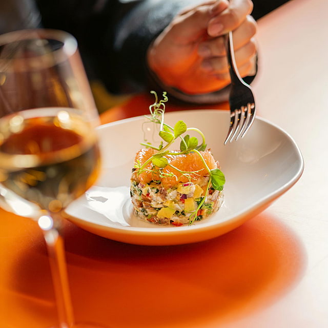 Bennie Restaurant & Bar