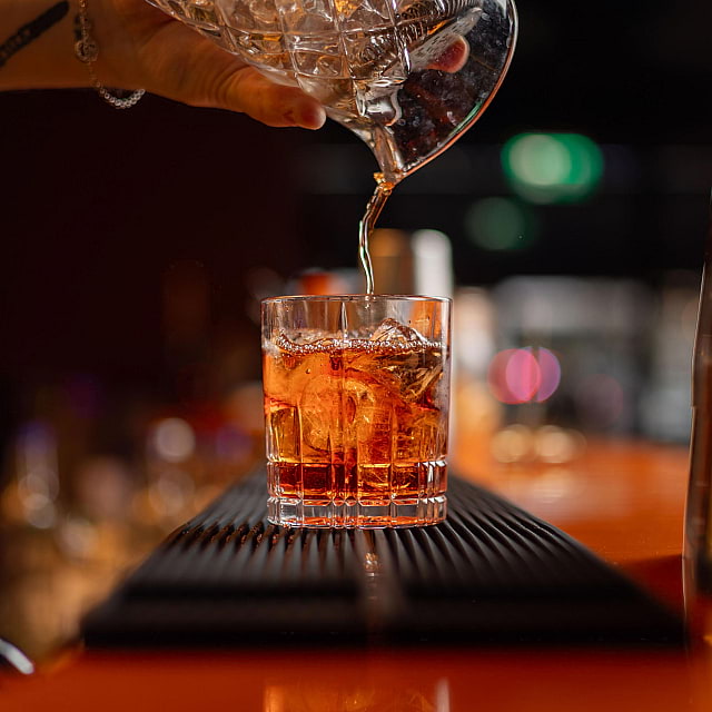 Bennie Restaurant & Bar