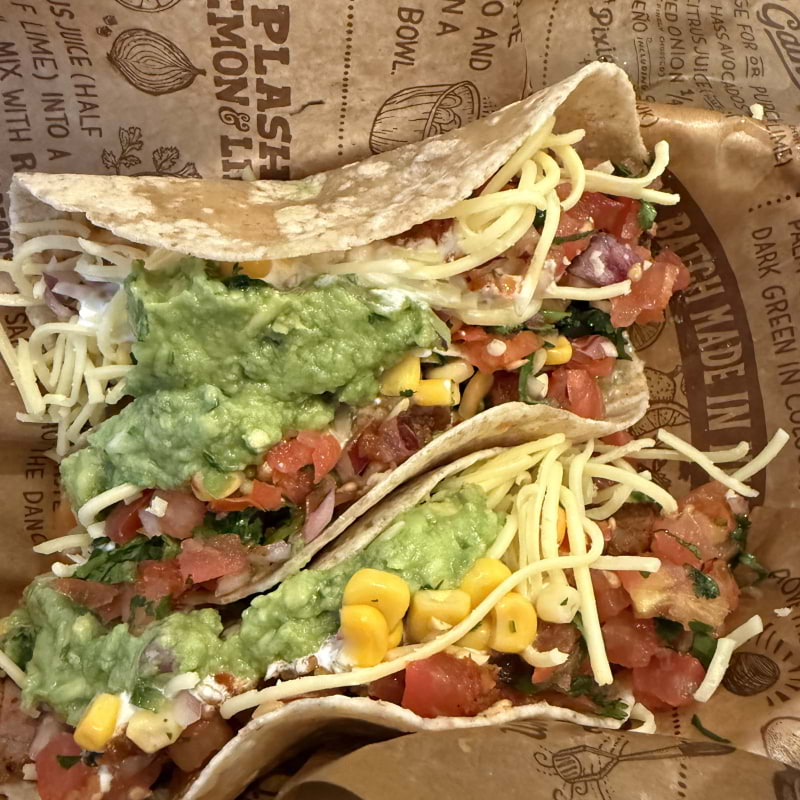 Bild från Chipotle Mexican Grill Charing Cross av Adam L. (2025-08-27)