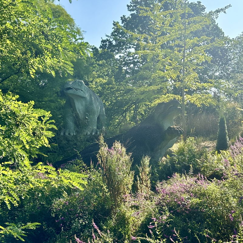 Bild från Crystal Palace Dinosaurs av Daniel S. (2024-08-27)