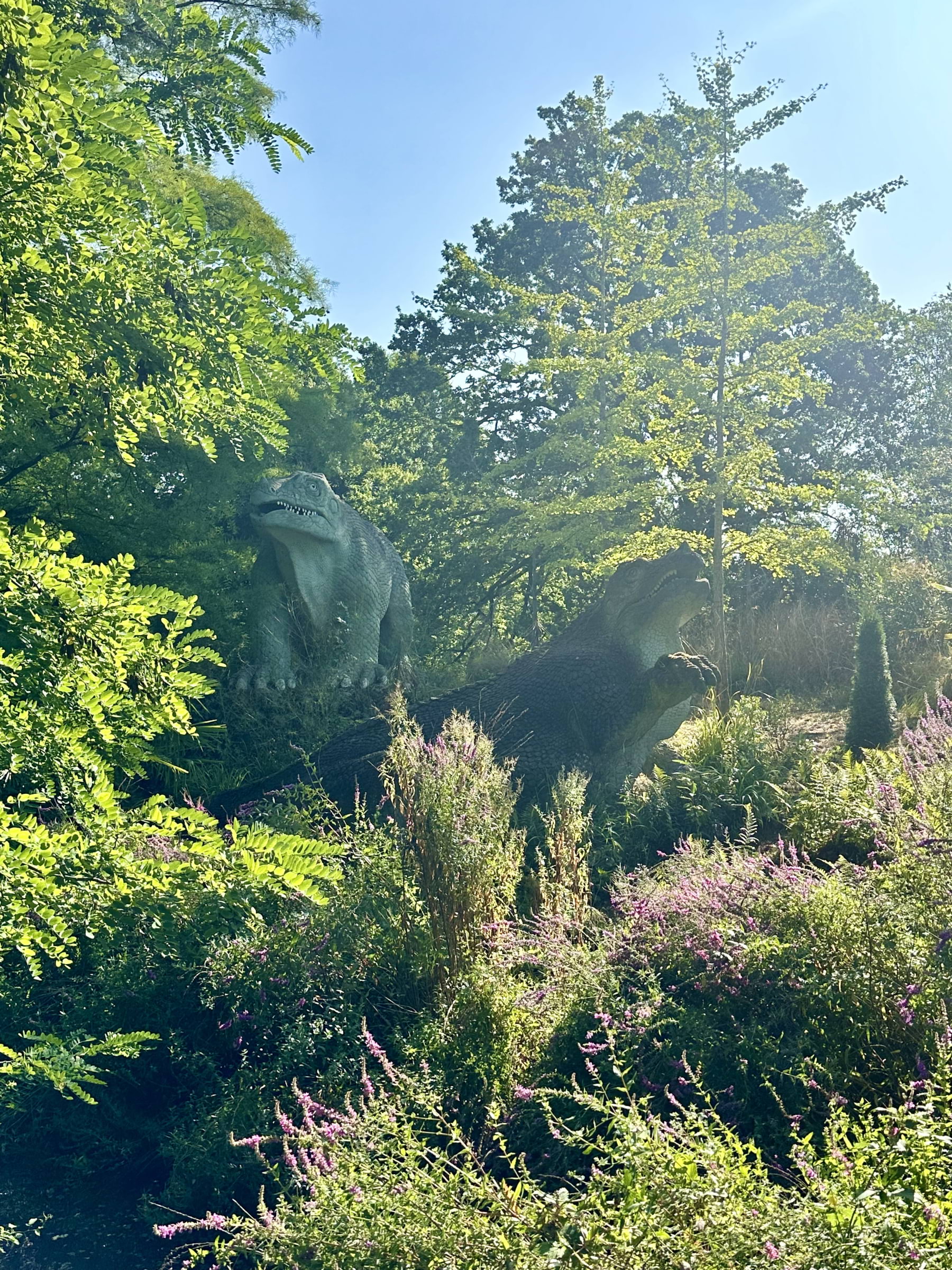 Bild från Crystal Palace Dinosaurs av Daniel S. (2024-08-27)