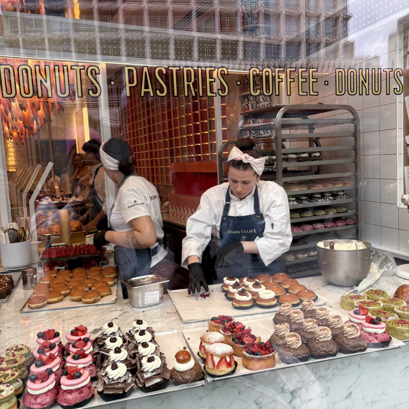 Bild fr&aring;n Donutelier Oxford Street av Vesna&nbsp;D. (2026-03-01)